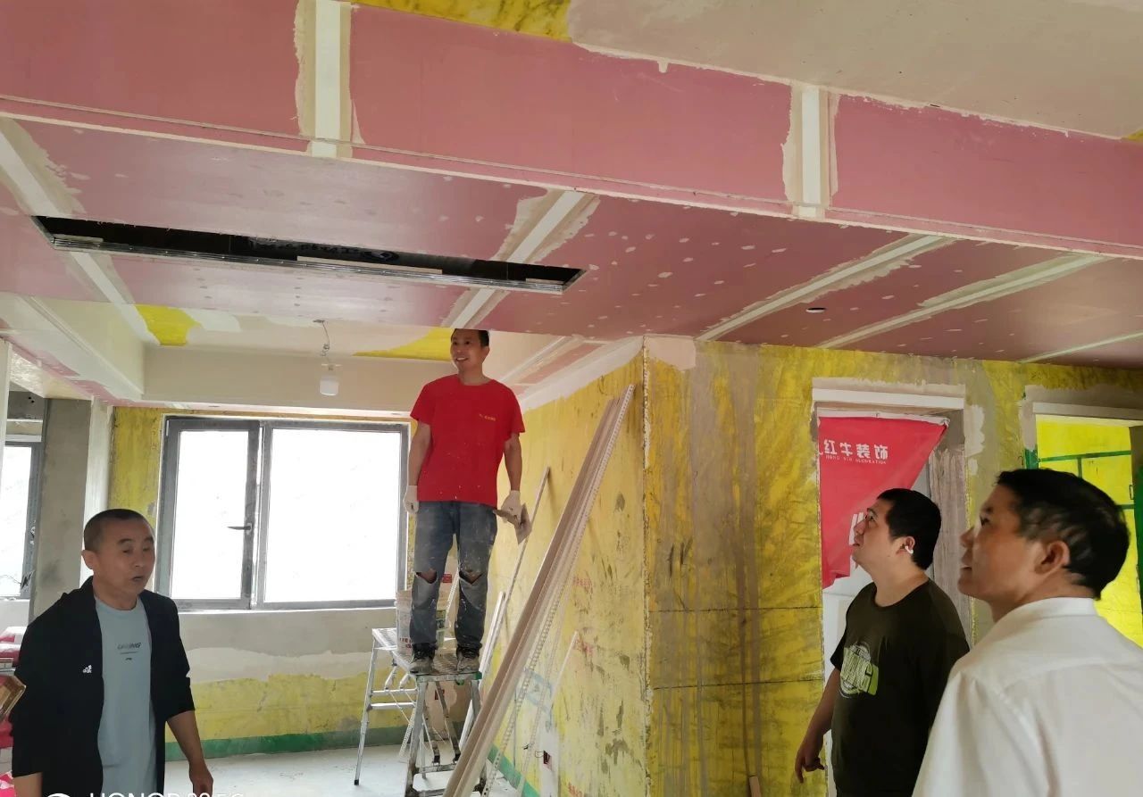 严控品质,摩登7娱乐工程总监→又双叒叕带队去工地“找茬”了?! 严控品质,摩登7娱乐工程总监→又双叒叕带队去工地“找茬”了?!