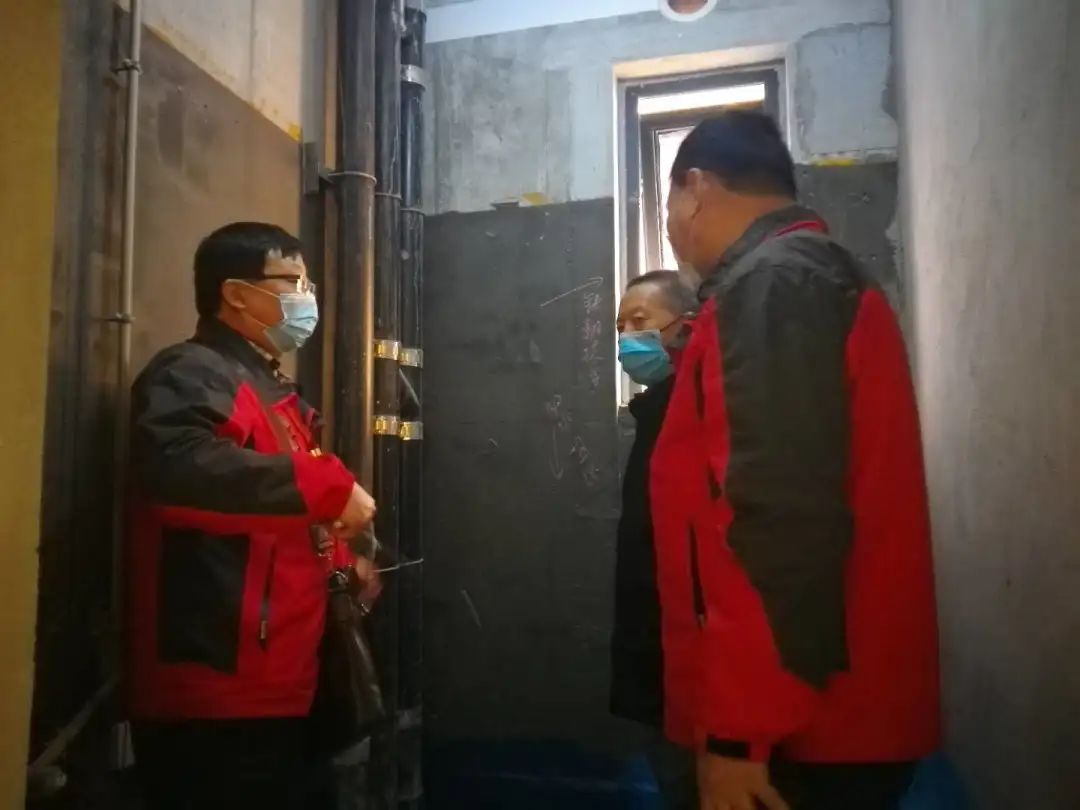 摩登7娱乐巡检 | 董事长“老汪”视察工地,总经理带队检查工地! 摩登7娱乐巡检 | 董事长“老汪”视察工地,总经理带队检查工地!