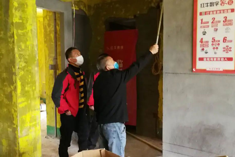摩登7娱乐巡检 | 董事长“老汪”视察工地，总经理带队检查工地！