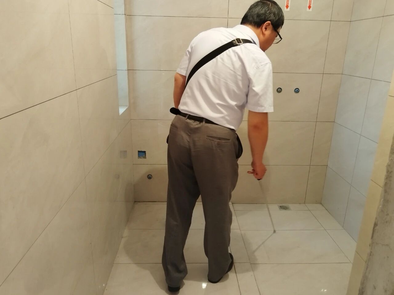 九月秋意渐浓,摩登7娱乐工地巡检步履不停,只为兑现品质承诺! 九月秋意渐浓,摩登7娱乐工地巡检步履不停,只为兑现品质承诺!