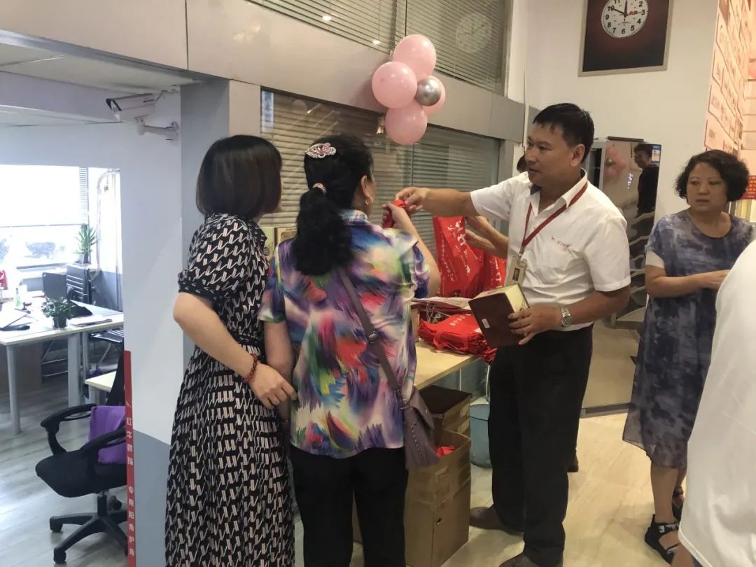 23周年 | 摩登7娱乐店庆“总裁签售会”圆满结束 23周年 | 摩登7娱乐店庆“总裁签售会”圆满结束