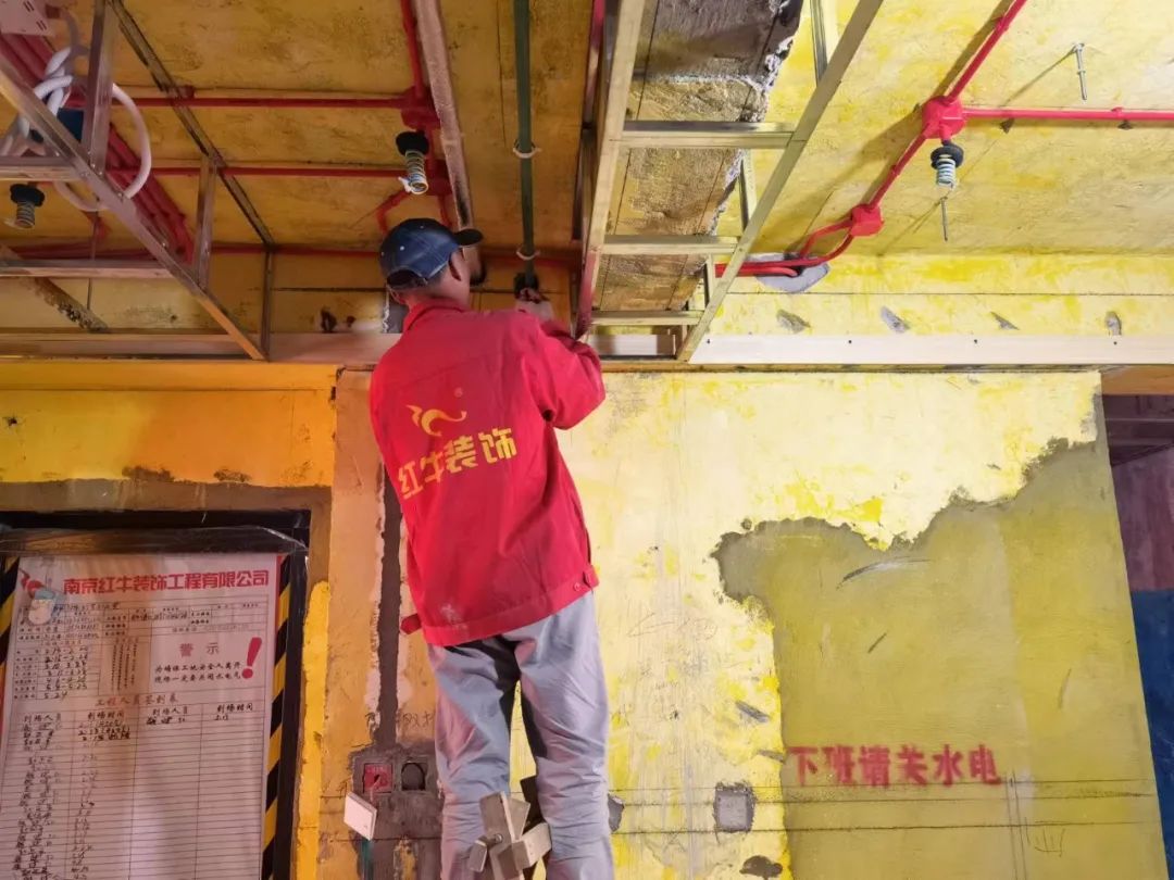 工地突击巡检｜看最真实的施工现场，做最放心的家装！