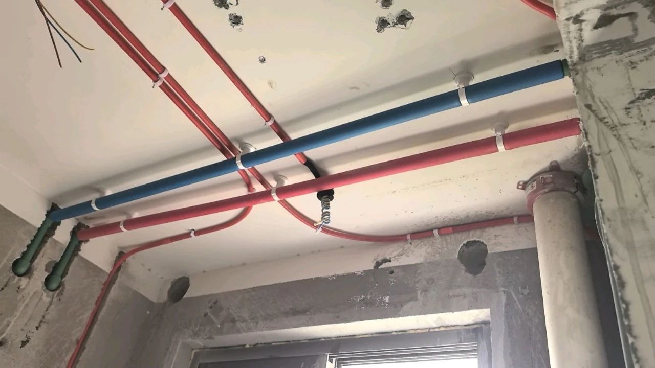 摩登7娱乐定期工地巡检,以专业和热情回馈每一份信任! 摩登7娱乐定期工地巡检,以专业和热情回馈每一份信任!