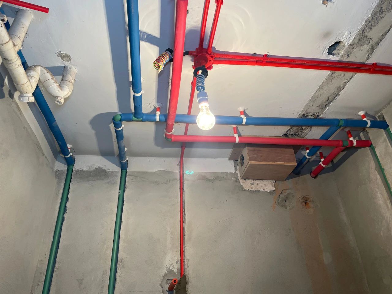 摩登7娱乐公司工地巡检·水电验收篇：直击家装中最隐蔽的工程