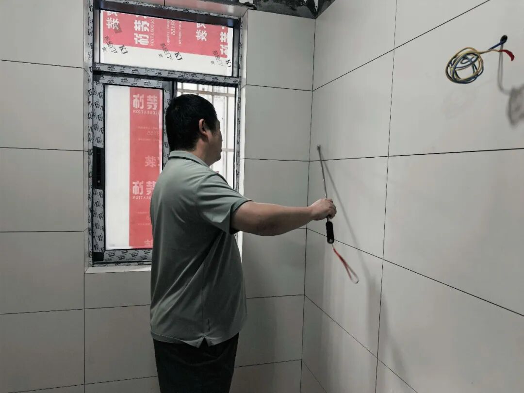 摩登7娱乐:没有花里胡哨的噱头,而是直奔工地“找茬” 摩登7娱乐:没有花里胡哨的噱头,而是直奔工地“找茬”