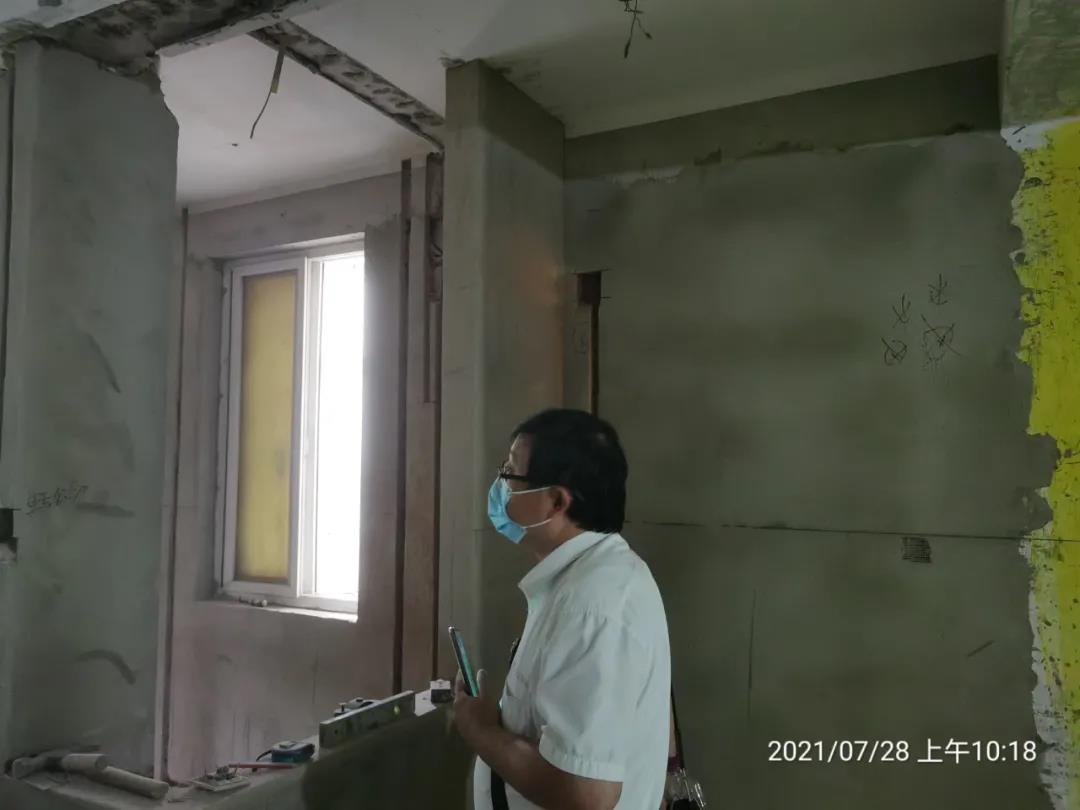 秉承匠心,品质监督!突击摩登7娱乐水电、瓦工施工现场! 秉承匠心,品质监督!突击摩登7娱乐水电、瓦工施工现场!