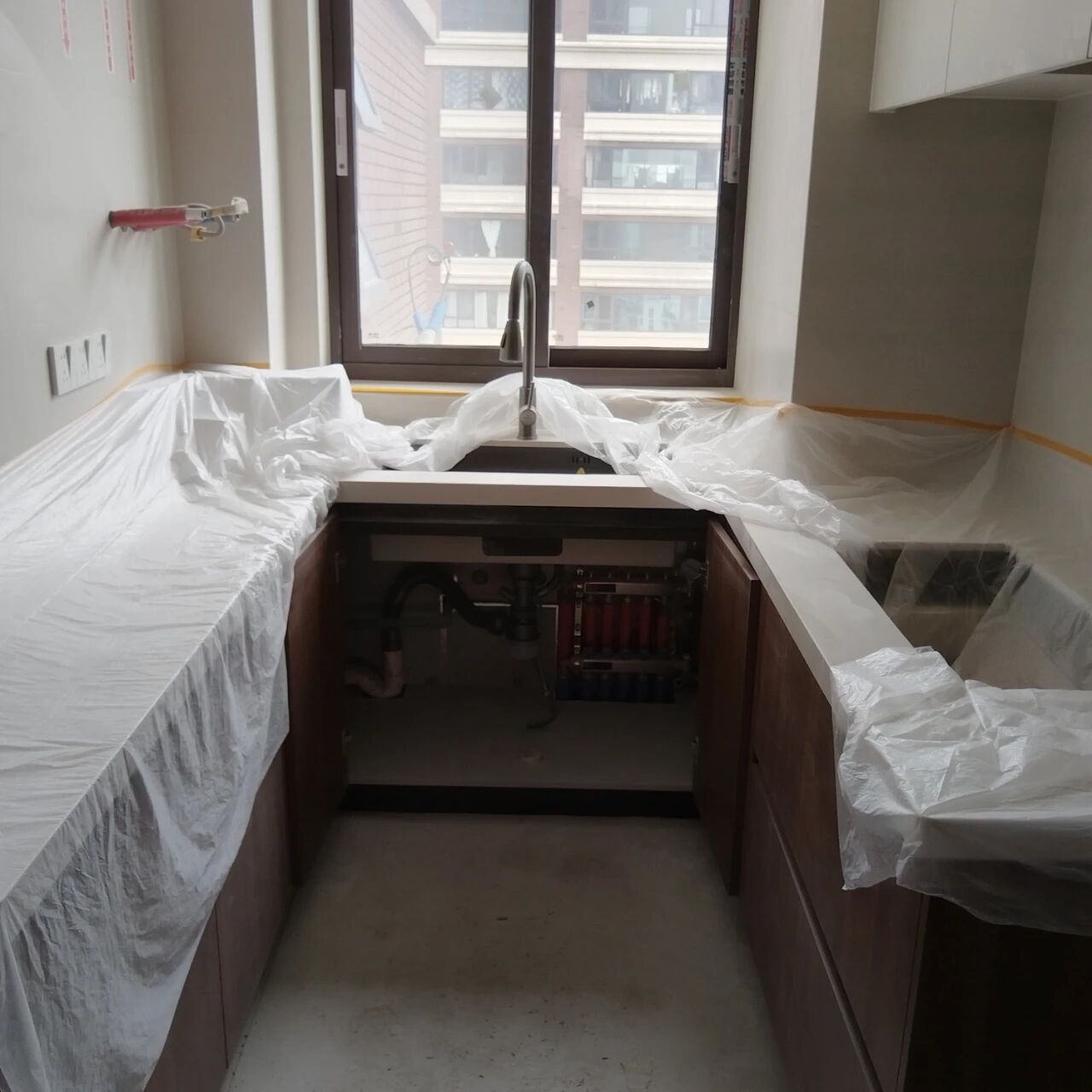 南京装修公司摩登7娱乐工地突击巡检：一厘一毫坚守品质，一心一意守护新家！