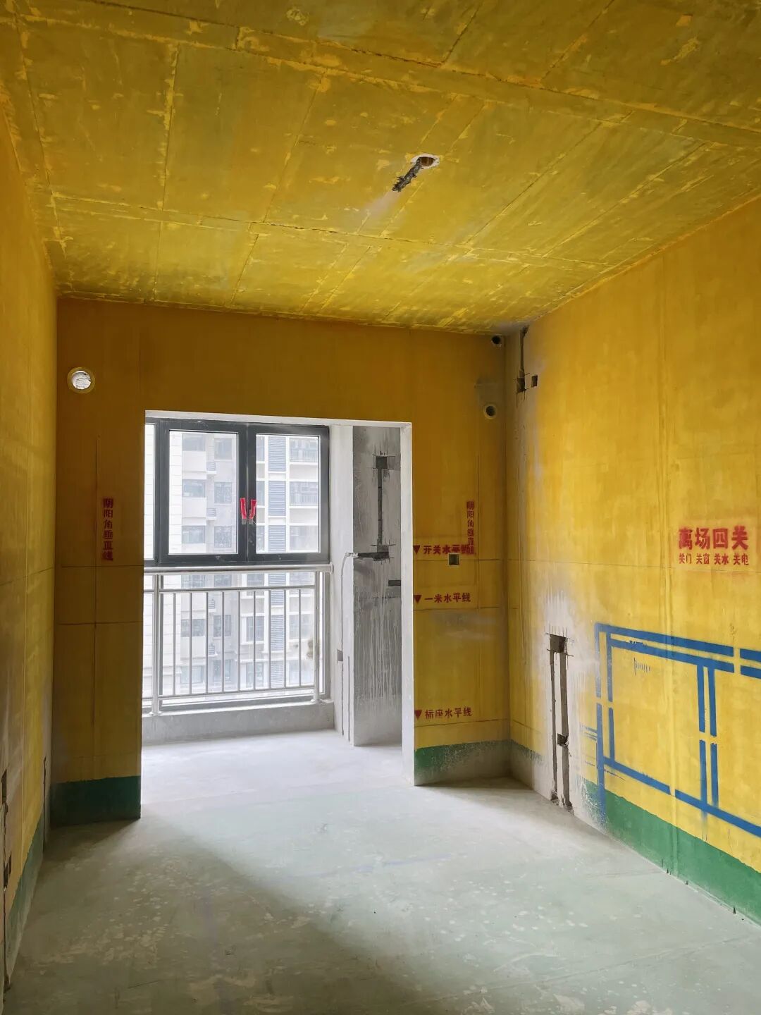 摩登7娱乐工地突击巡检:拒绝“表面功夫”,毫米级误差把控,品质交付我们是认真的! 摩登7娱乐工地突击巡检:拒绝“表面功夫”,毫米级误差把控,品质交付我们是认真的!